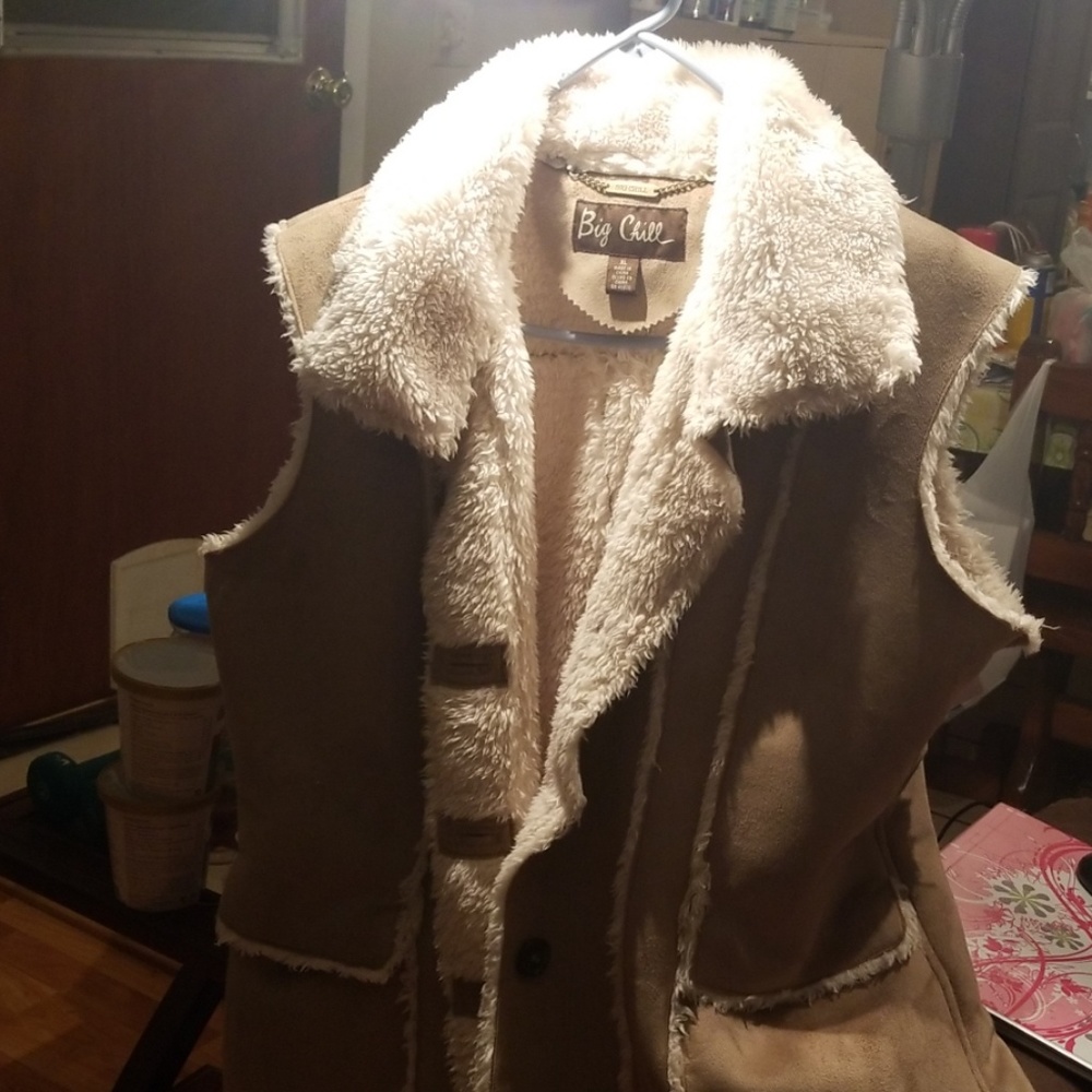 Sherpa lined vest